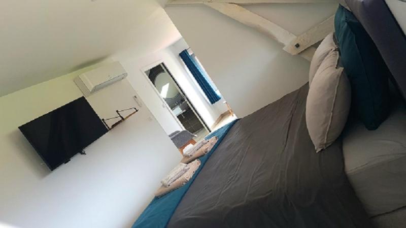 Bed and Breakfast Le 4 Монтиньяк Экстерьер фото